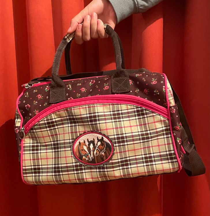 Sporttasche Mit Pferdemuster - Vielseitig Für Reisen & Fitness