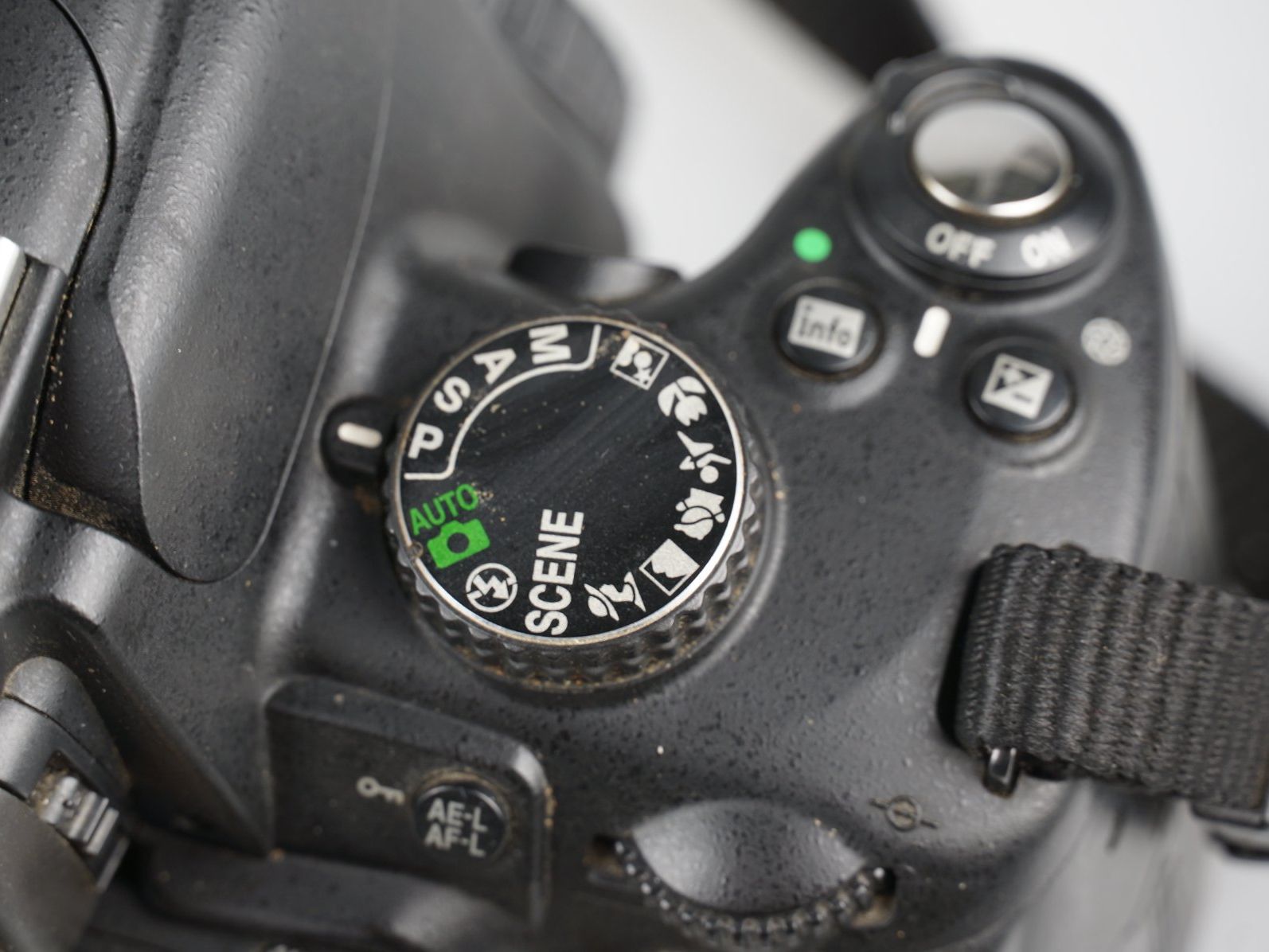 Nikon Fotocamera: Nikon D5000 12.3MP (DSLR-Digitalkamera) – Usato da Rüti ZH venduto da Restwert_Rueti_ZH 5