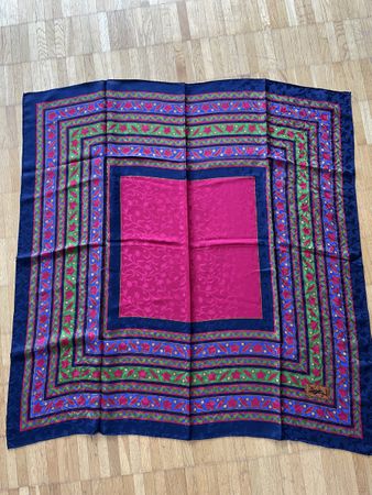 Yves Saint Laurent Foulard Square Silk Multicolour 90cm