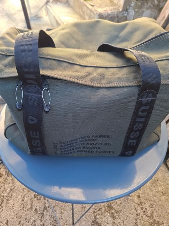 Schweizer Armee: Effekten-Tasche