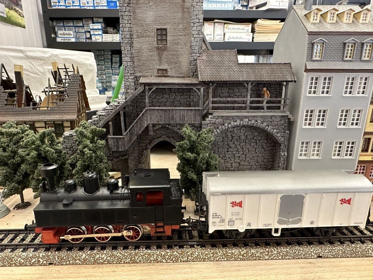 Märklin Modelleisenbahnen: Märklin 3090 Bell Güterzug – Gebraucht aus Lupsingen von New-Haven 1