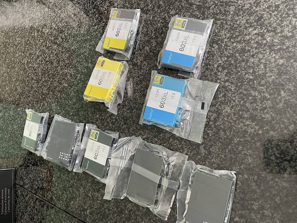 Cartouches & Toner: Druckerpatrone  Epson / Set – Neuf avec emballage d'origine à ossingen par franco057 2