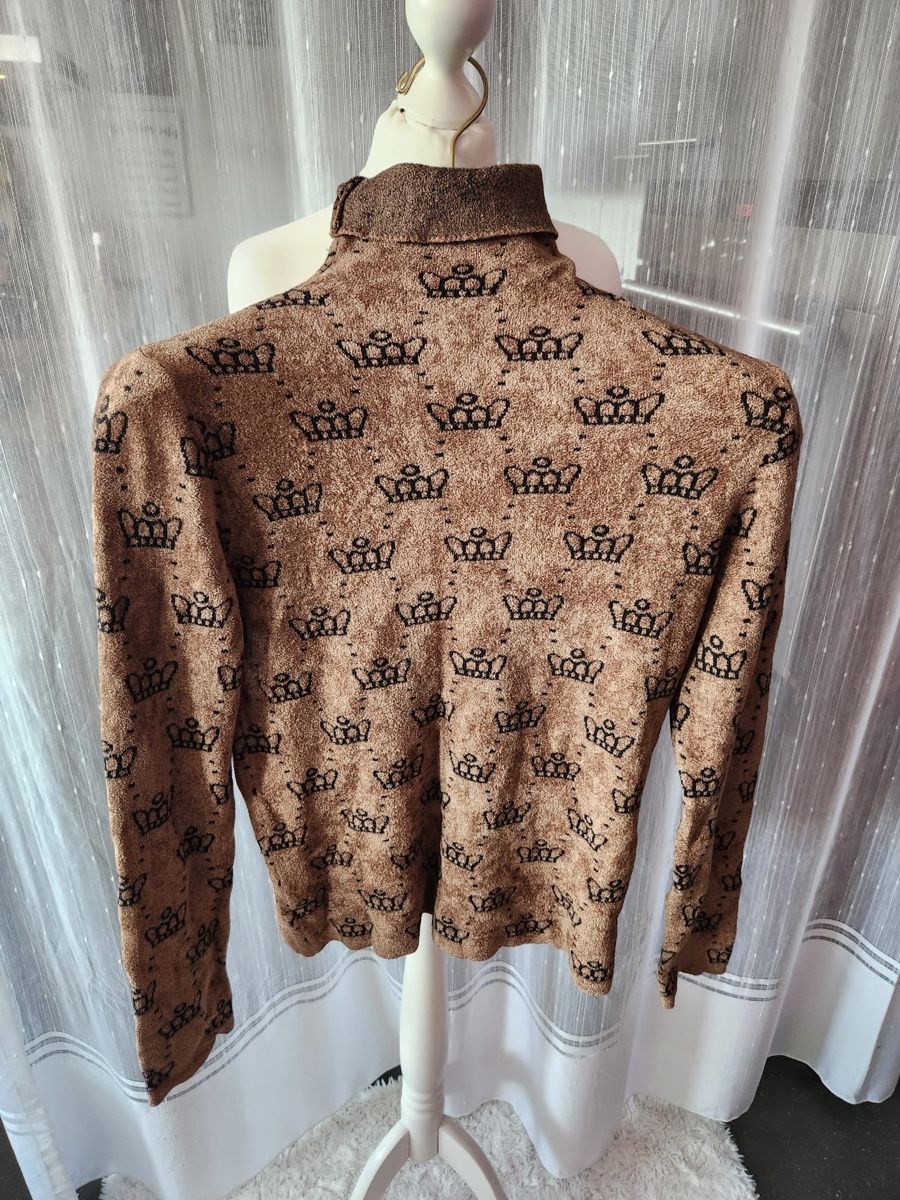 Pullover & Sweatshirts: Vintage Rollkragenpullover mit Kronenmuster, Grösse M – Gebraucht aus Schöftland von Luky3535 1