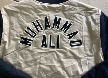 Veste MUHAMMAD ALI taille XL état neuf Under Armour