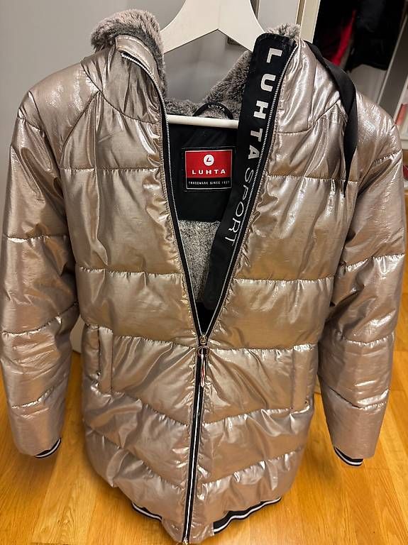 Mäntel: Luhta Wintermantel – Gebraucht aus Pfäffikon SZ von Melanie335
