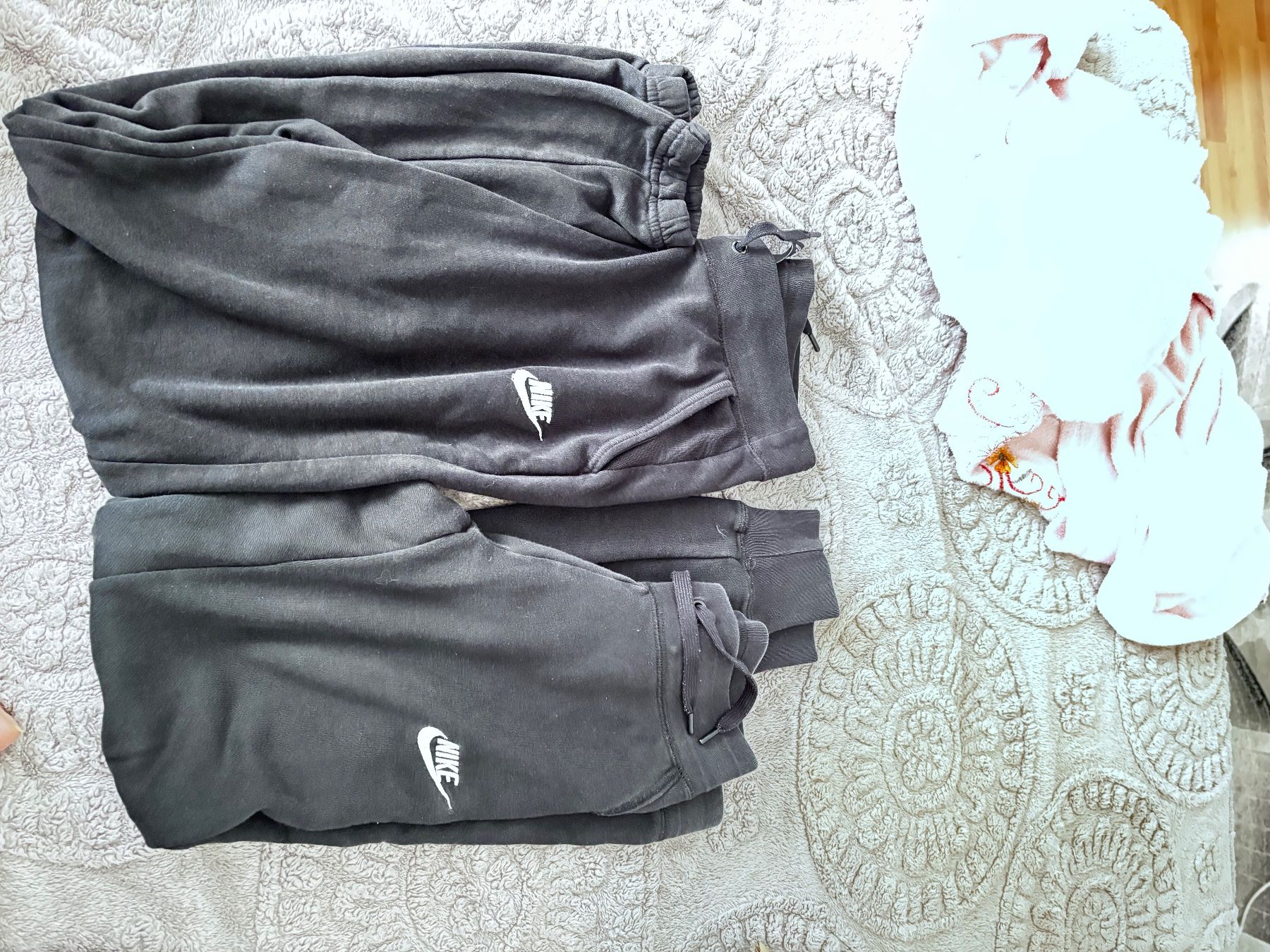 Nike Pantaloni: Nike Hosen – Usato da Bern venduto da aut_8hmg 1
