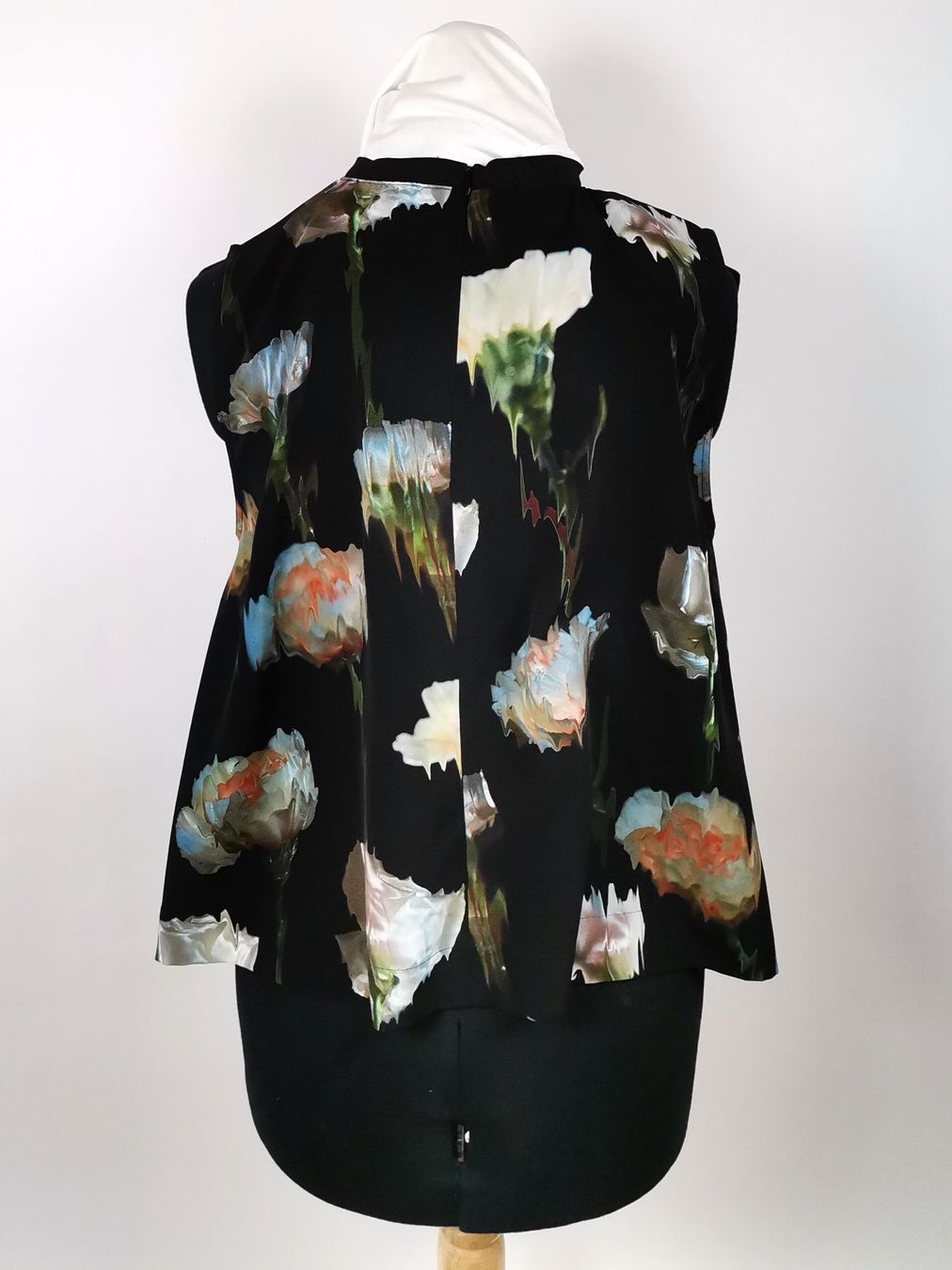 Weekday Camicette: WEEKDAY Bluse, Grösse M – Usato da Schaffhausen venduto da Restwert_SH