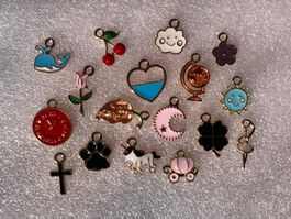 17 Stk. Anhänger für Kette Wal Wolke Uhr Einhorn etc.