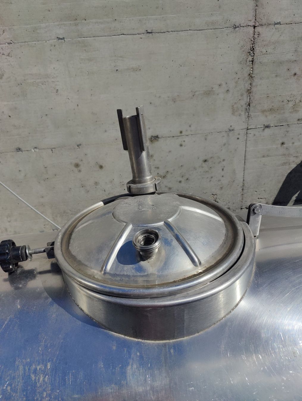 Tecnica di mungitura: Tank aus Edelstahl Ca1200l – Usato da Istighofen venduto da Nicolepeter70