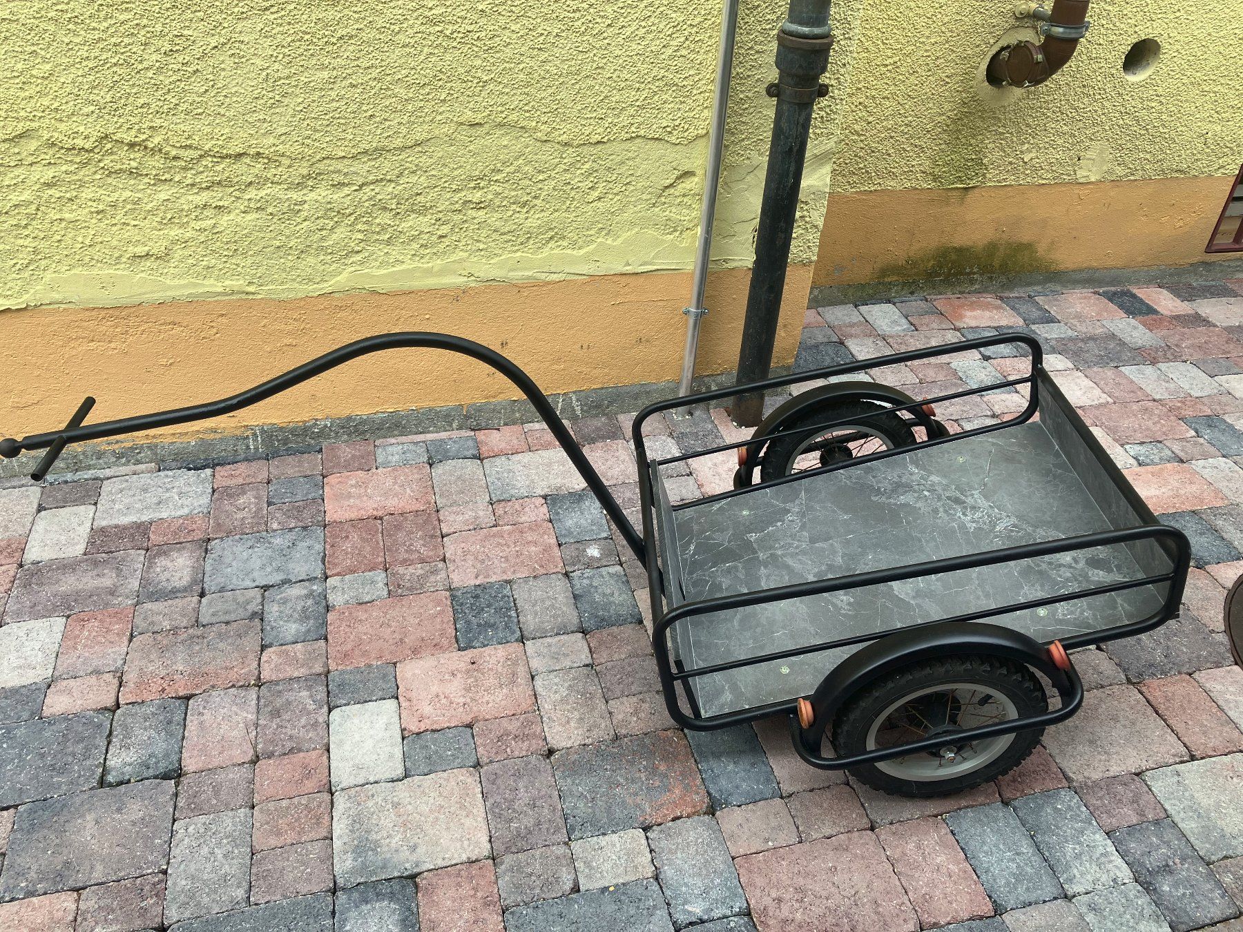 Anhänger: lasten/veloanhänger – Gebraucht aus solothurn von Lrz74