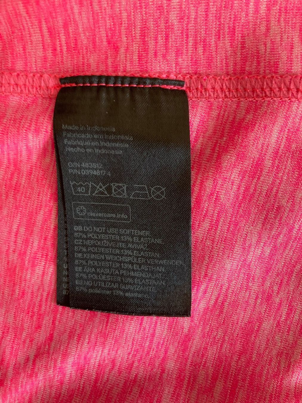 H&M Tops: Sport Tankop H&M – D'occasion à Samedan par chickenrun01 4