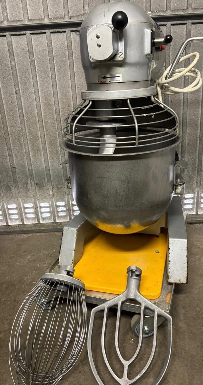 Appareils de cuisine: Teigknetmaschine – D'occasion à Spreitenbach par durmis04 1
