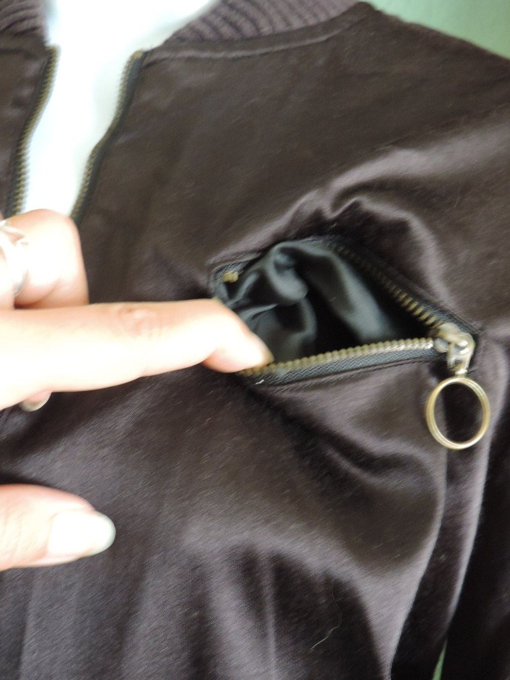 Giacche: veste légère effet satin noire – Usato da Genève venduto da Axelle333 7