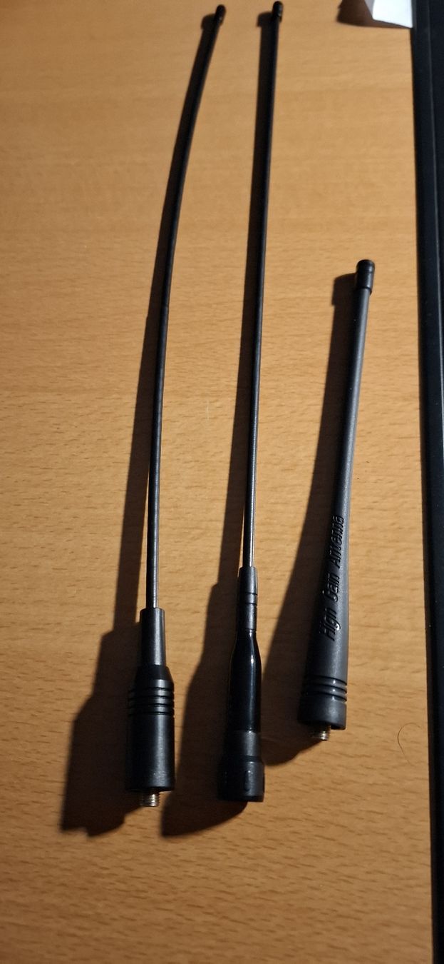 Technique de radiocom: Antenne Gummi diverse – D'occasion à Chur par Giffa-04-06 1