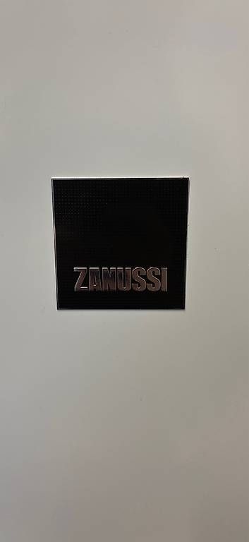 Zanussi Congelatori: Congelateur Zanussi – Usato da St-Maurice venduto da sha_c9r5