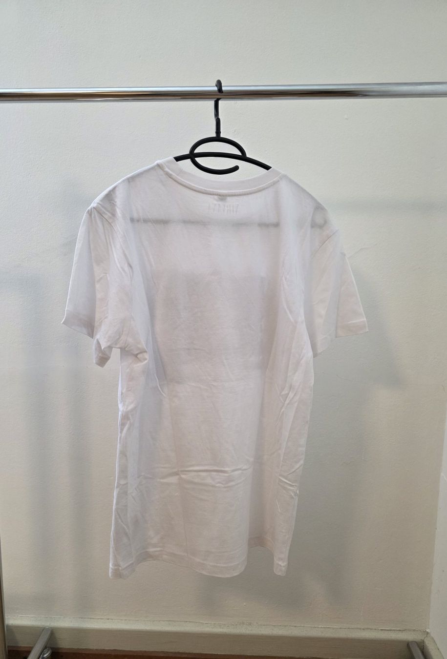 T-shirt: T-Shirt Nirvana – Nuovo (secondo la descrizione) da Rothenfluh venduto da sel_j856 1