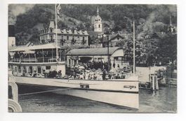 VITZNAU Ankunft des Dampfschiffes