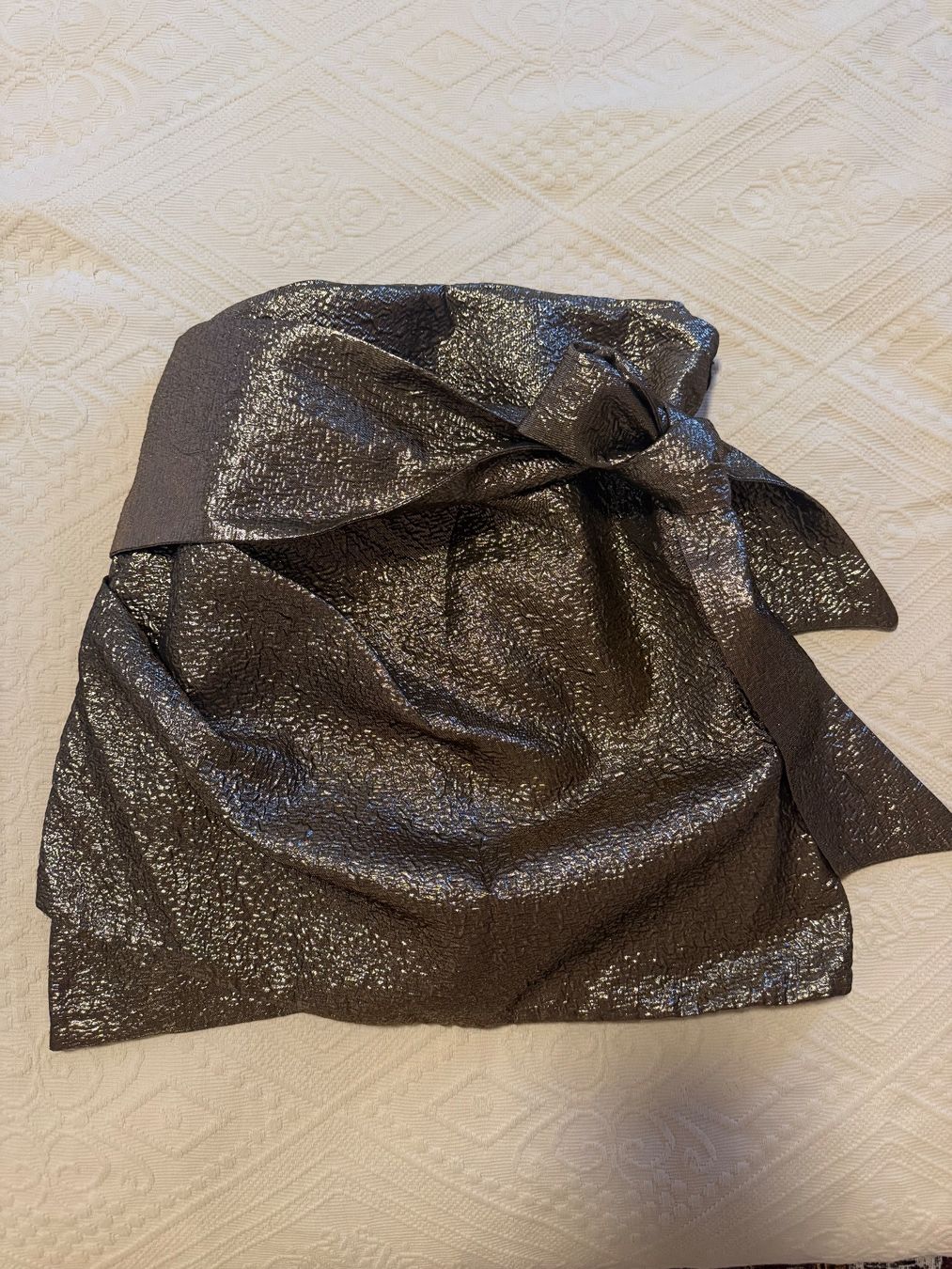 Mango Gonne: Mango golden/bronze miniskirt, M – Usato da Zürich venduto da kuz_mnn9