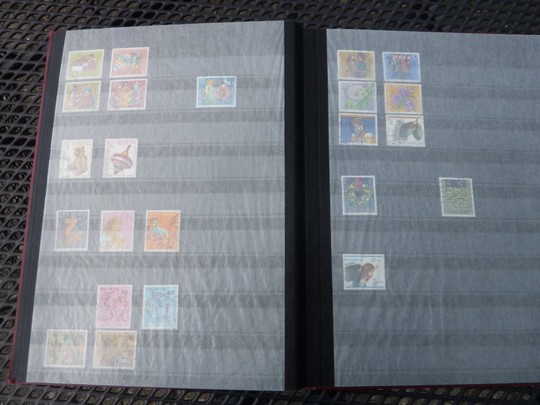 Tutti i francobolli: Briefmarkenalbum, Pro Juventute – Usato da Gelfingen venduto da btrottmann 4