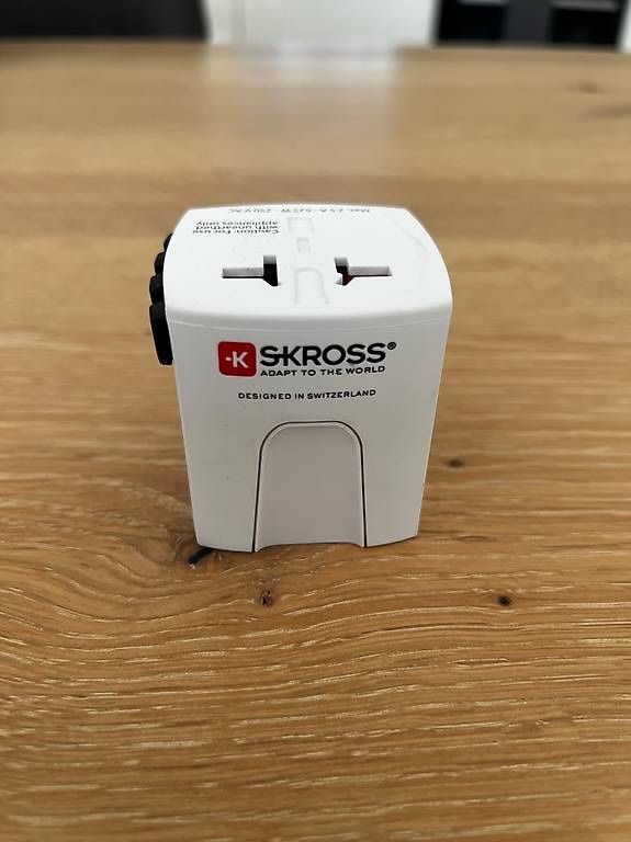 SKROSS Unità & Adattatore: Diverse Reisestecker / -adapter – Usato da Oberwil-Lieli venduto da Jo-Ke
