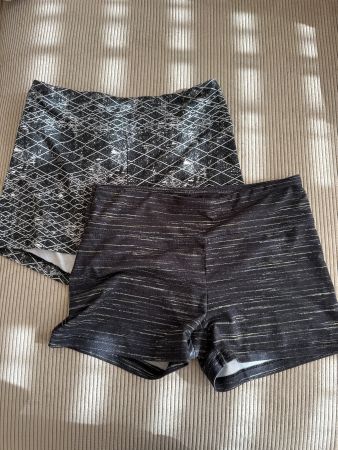 Volleyball / Pilates Shorts in Gr. M