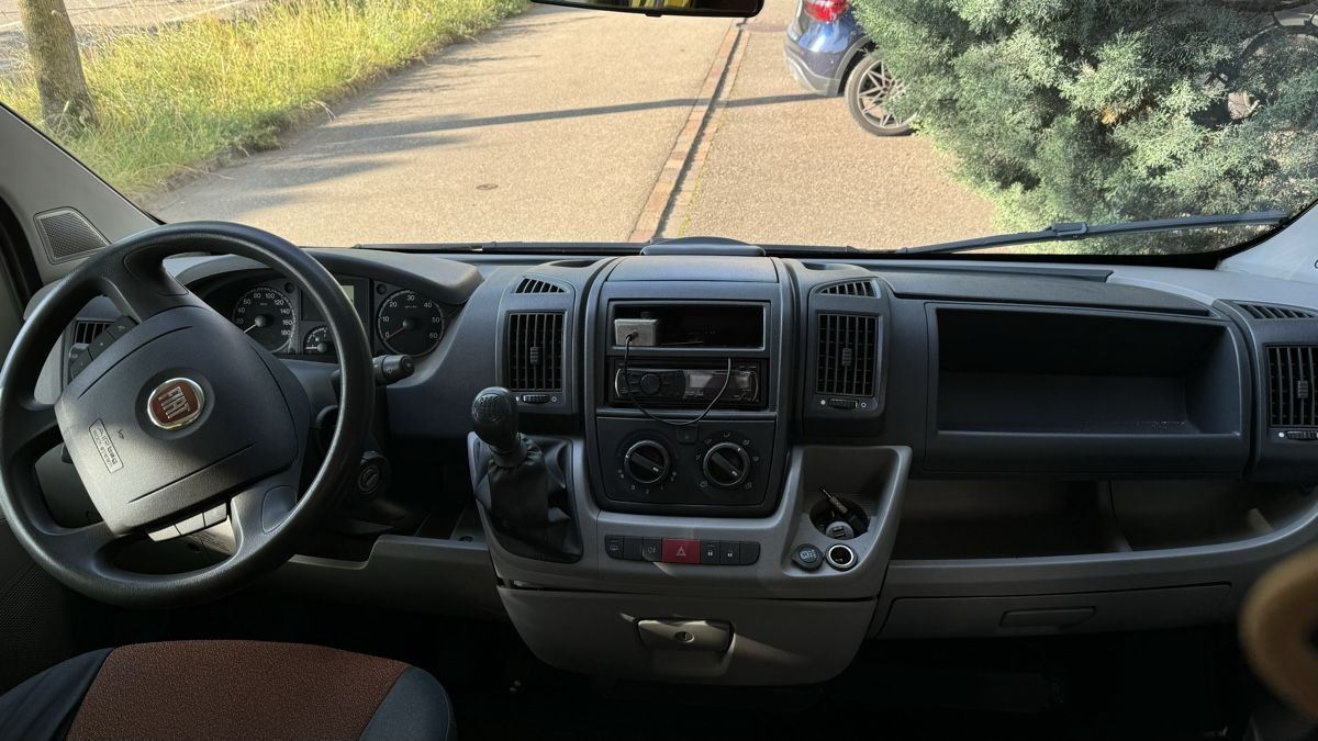 Fiat Veicoli da campeggio: Fiat Ducato Camper autark L3H2 – Usato da Oberwil BL venduto da Coco_0620 6