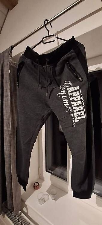 Pantaloni: Freizeithosen Herren – Usato da Adlikon venduto da SkodaFabia92