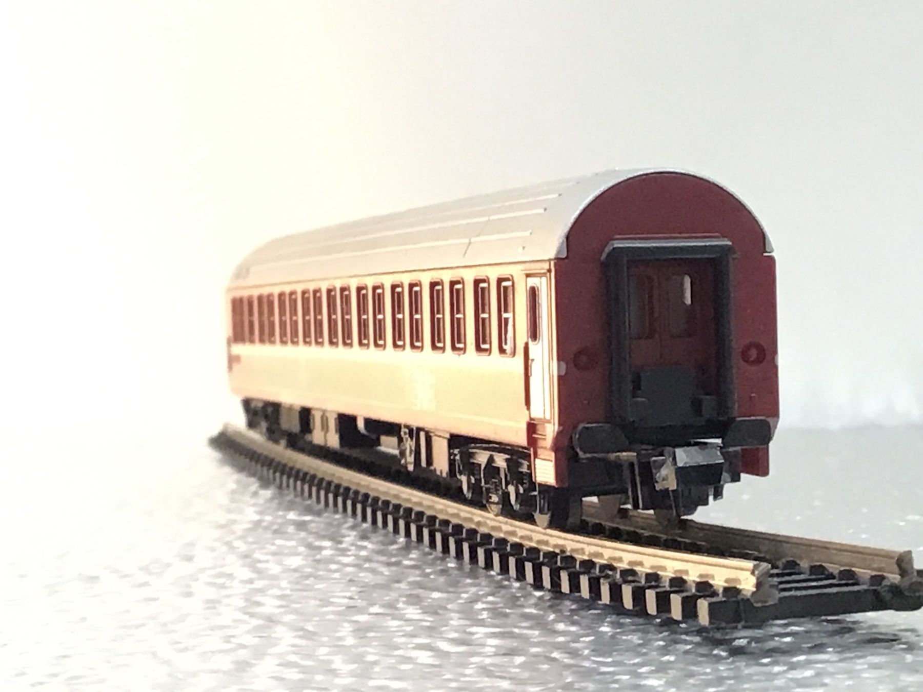 Trix Modelleisenbahnen: MINITRIX PERSONENWAGEN SPUR N – Gebraucht aus Männedorf von Spezial-Modelle 2