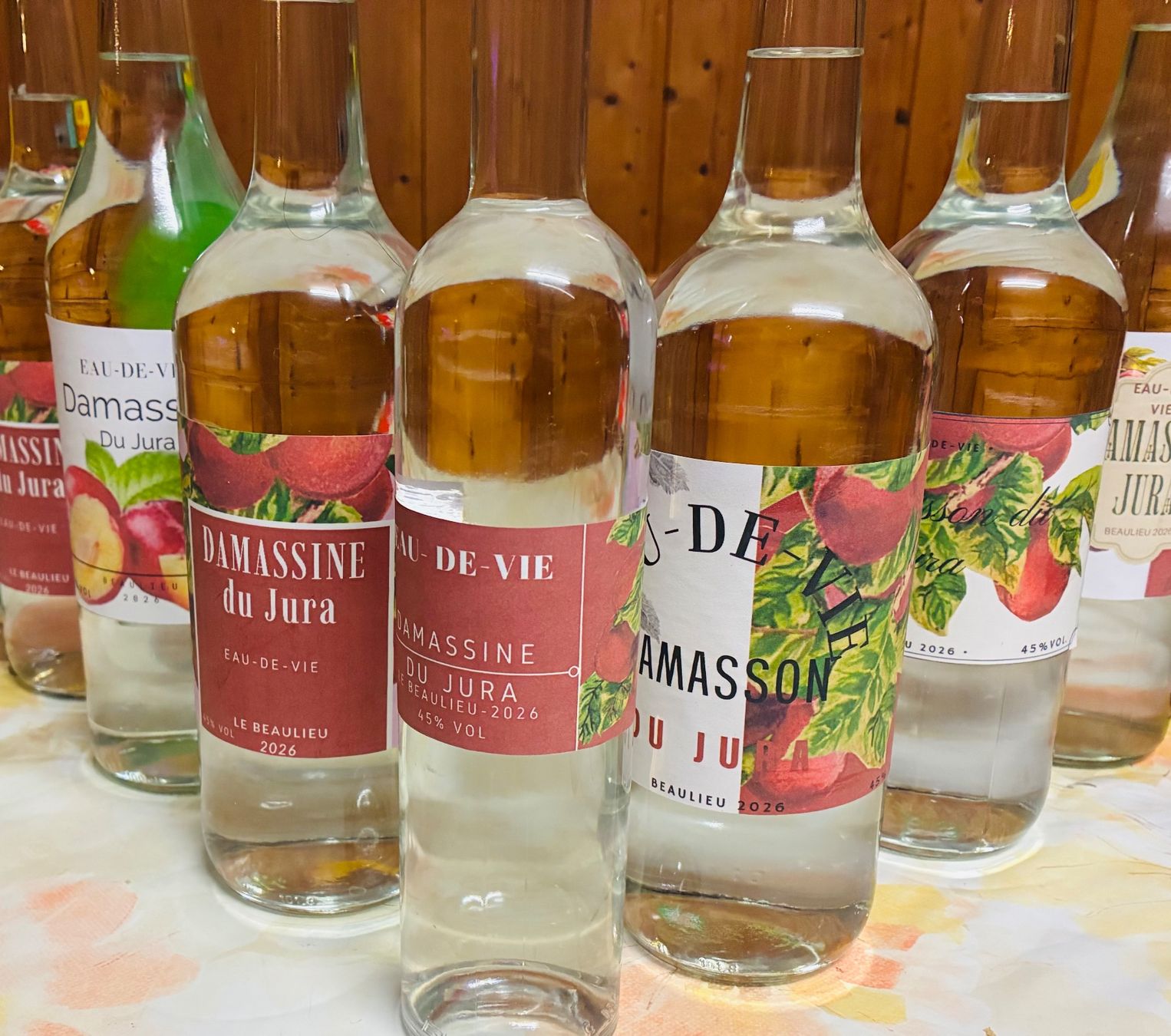 Bevande alcoliche: Eau-de-vie damassine – Nuovo e nell'imballaggio originale da Develier venduto da lau_cz9v