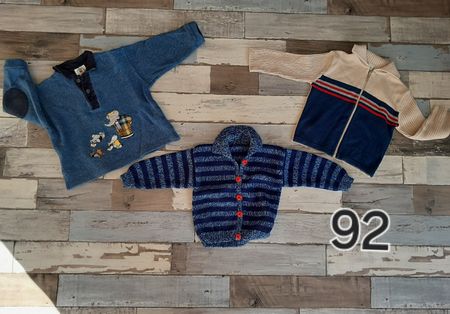 92 drei dünne Jacken Frühling Kleiderpaket Junge Jäckchen