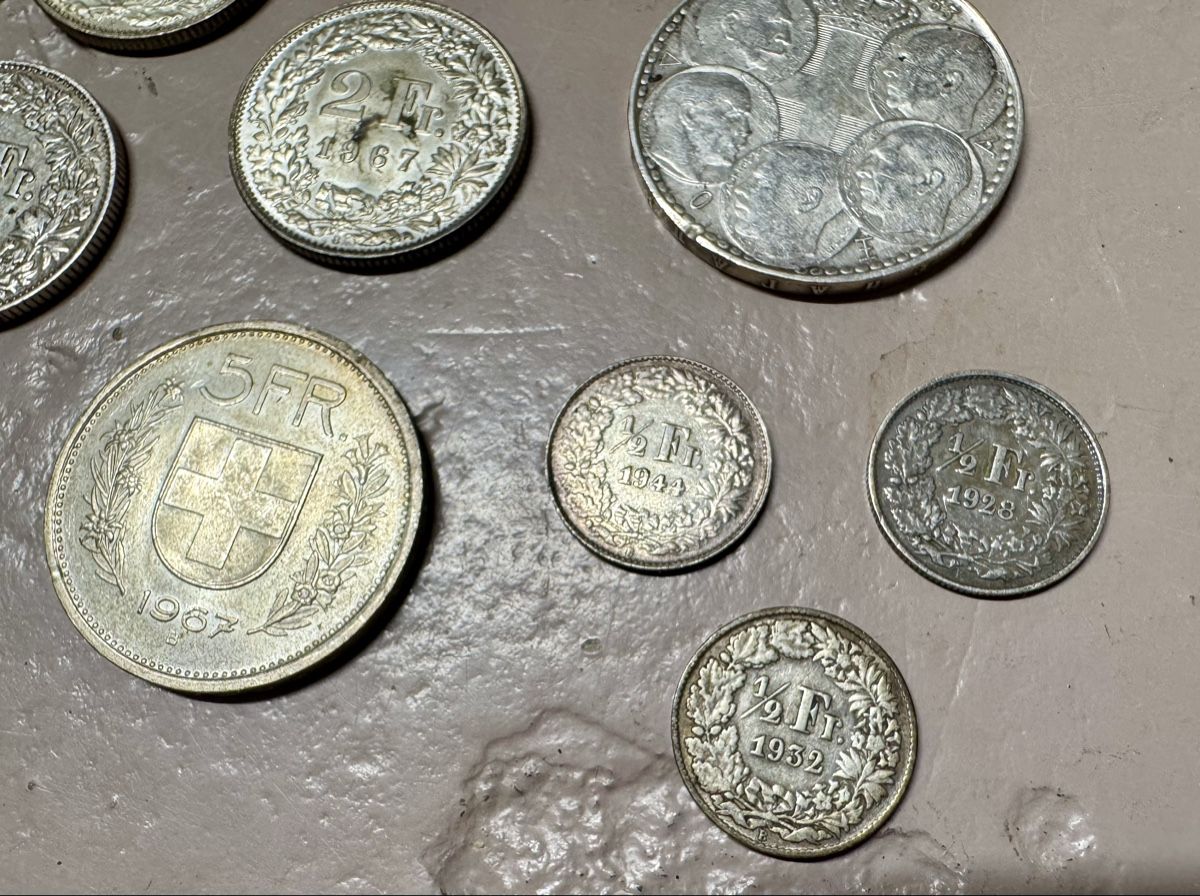 Alle Münzen: Diverse Silbermünzen darunter ein Morgan Dollar 1889 – Gebraucht aus Uetendorf von mida04 4