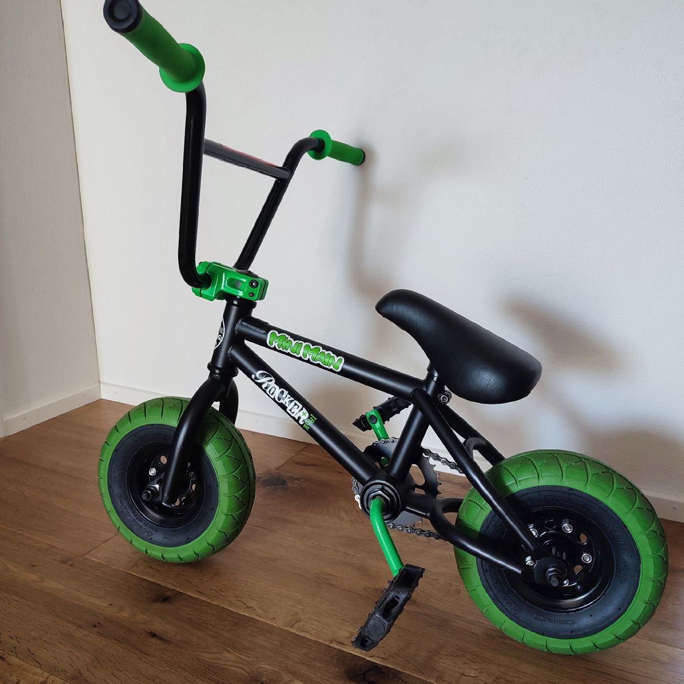 Vélos: Mini BMX Rocker black green  – D'occasion à Wangen SZ par mystorage 1
