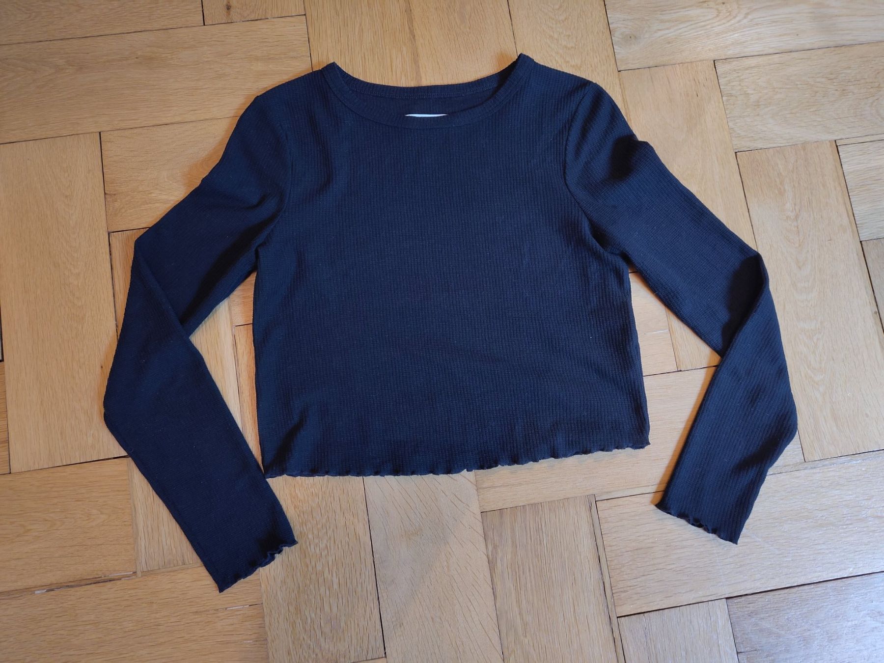 Pullover & Sweatshirts: dünner Pullover – Gebraucht aus Bern von Linii