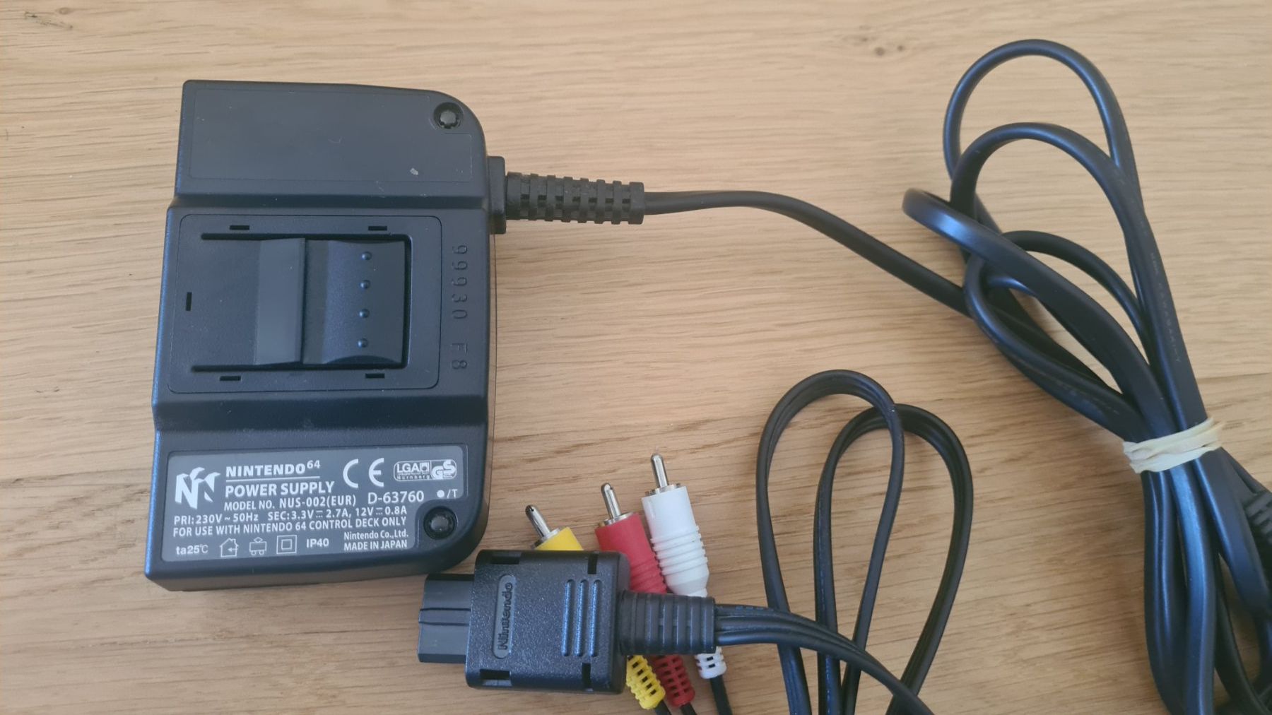 Nintendo Consoles: Vintage Nintendo 64 Launch Edition Smoke Grey + Controller – D'occasion à Winterthur par stufaphi 4