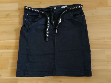 JUPE/ ROCK FÜR DAMEN MIT GURT/ GR.42