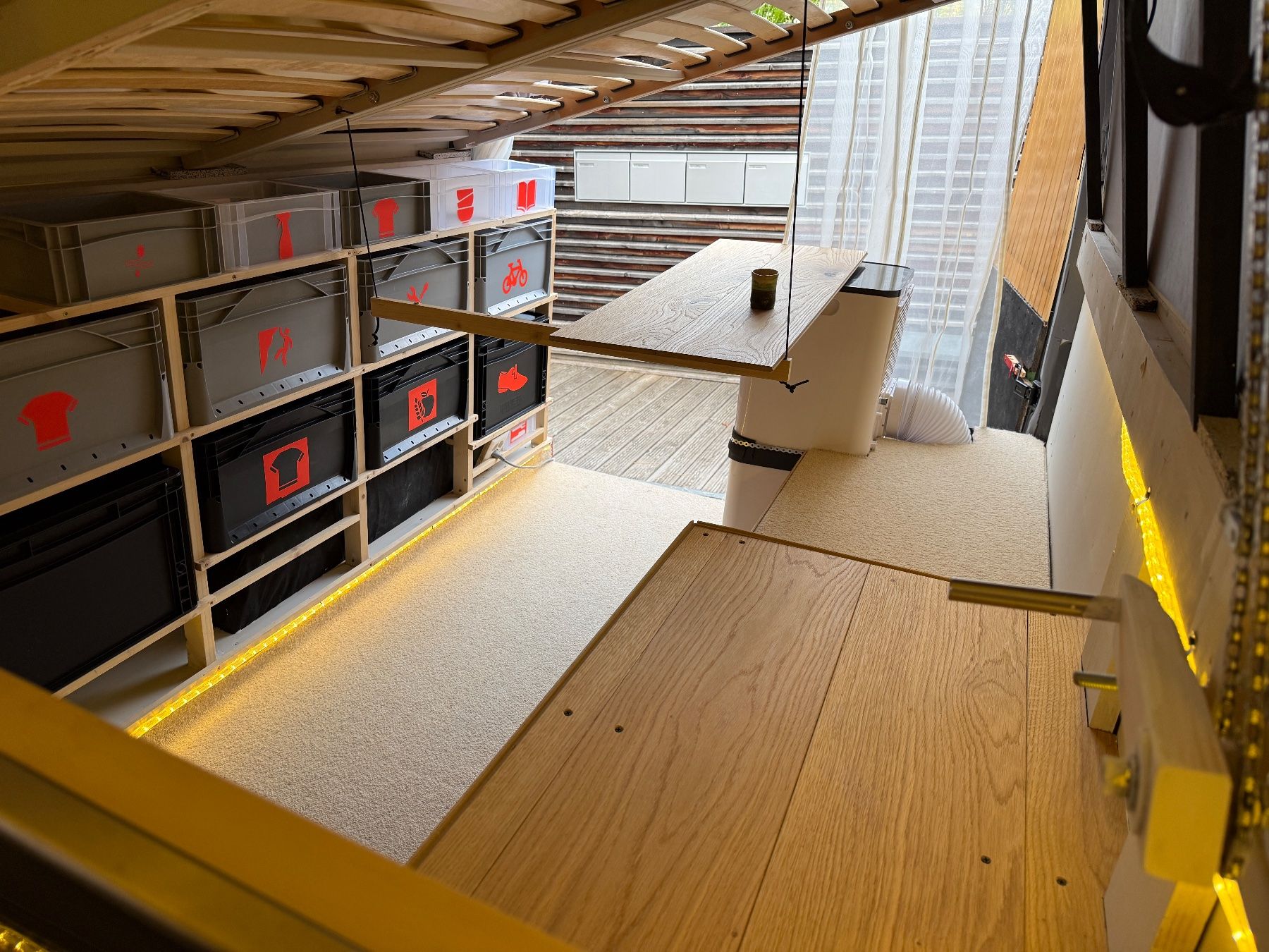 Veicoli da campeggio: Elektro Camper Van Maxus EV80 / 860W PV+ Victron-Komponenten – Usato da Samnaun Compatsch venduto da tschtschnik91 3