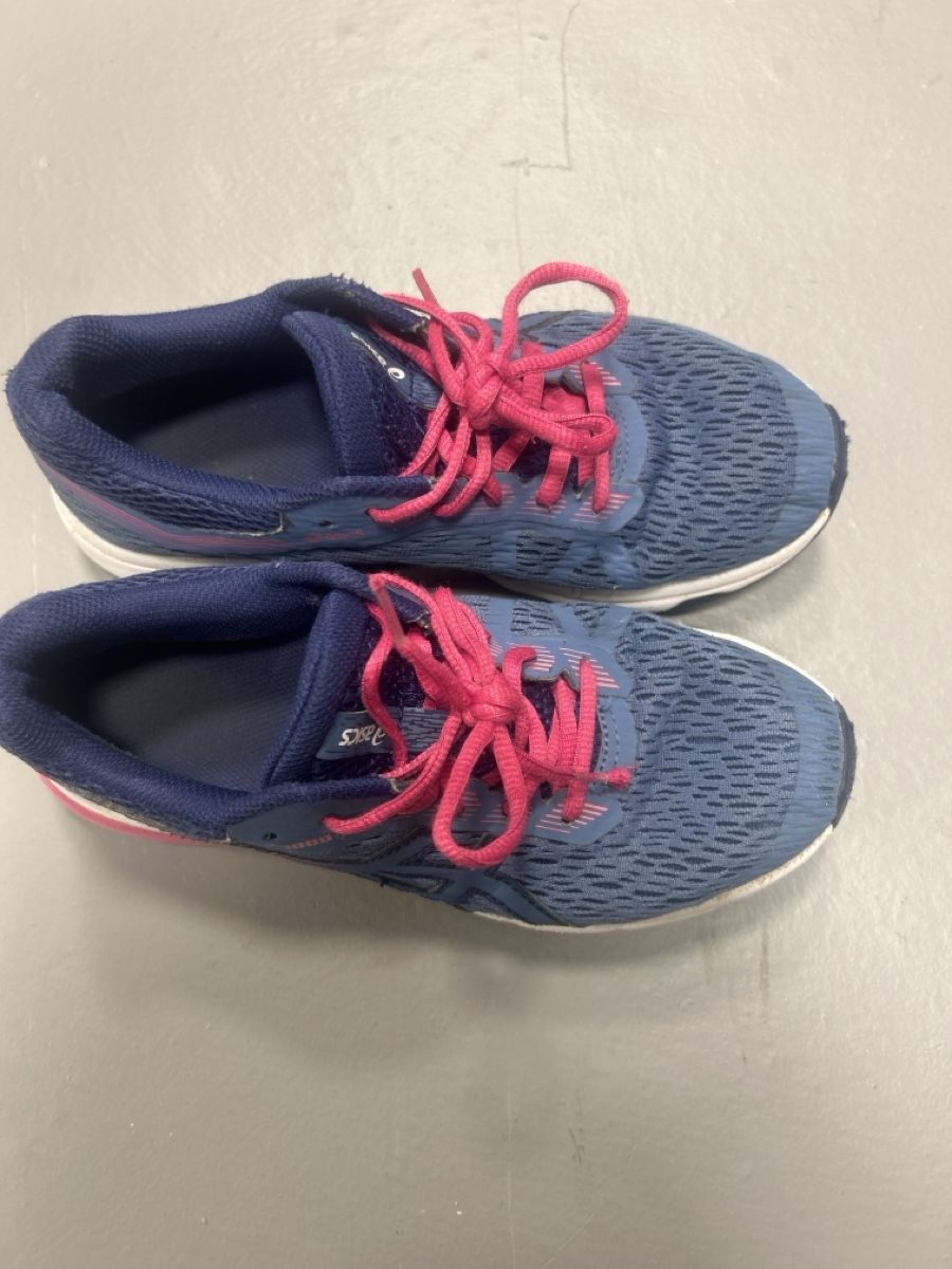 Asics Scarpe per ragazze: Asics GT-1000 – Usato da Itingen venduto da murmelis003 1