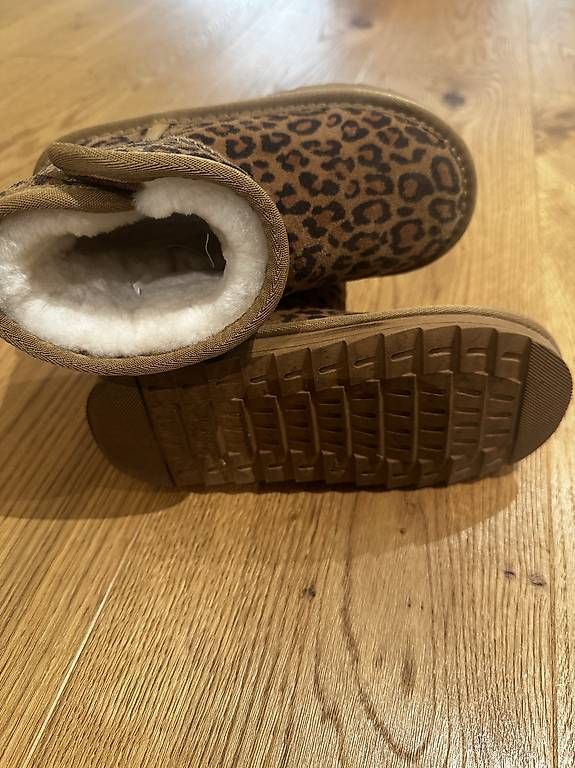 Scarpe per ragazze: Gefütterte Winterstiefel Gr. 30 – Usato da Jona venduto da bianca1984 1