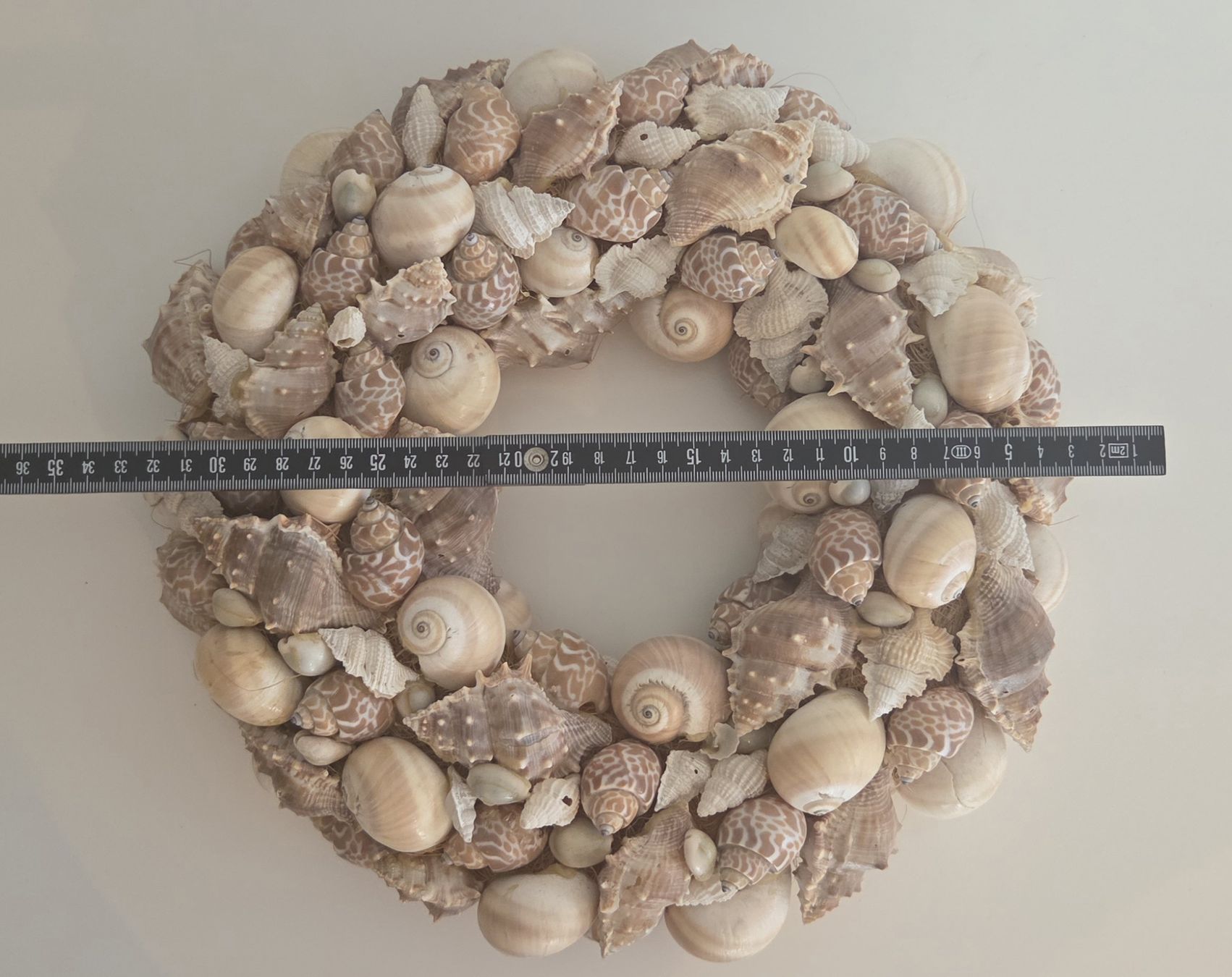 Alle Dekorationen: Muscheln-Dekokranz – Gebraucht aus Luzern von Aloha_man 1
