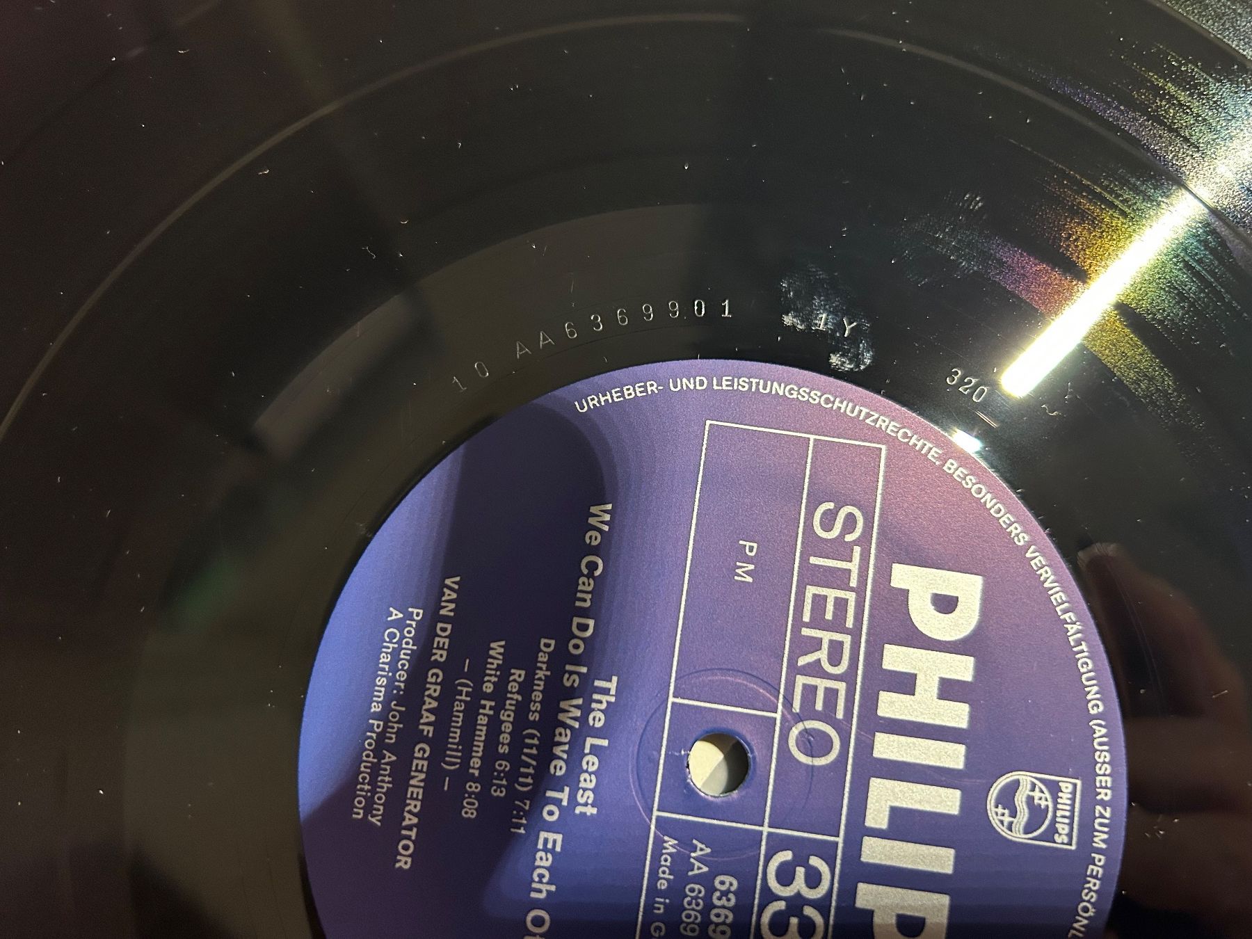Dischi in vinile: Van der Graaf Generator - The Least we can do is wave ...... – Usato da Aesch BL venduto da BlueMusicRecords 8