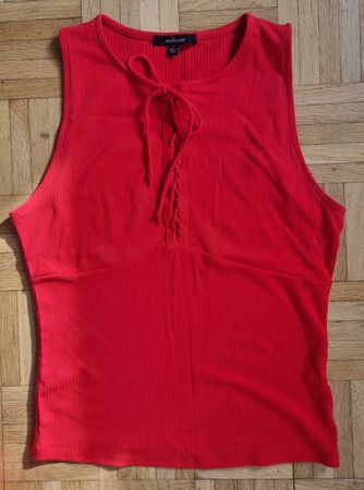 Rotes Sommer Top mit Schnürung, neuwertig, Grösse M