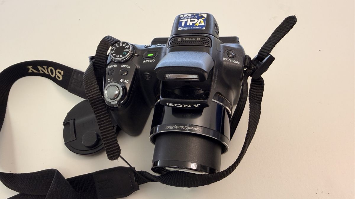 Sony Fotocamera: Sony Cyber-shotKamera   – Usato da Rotkreuz venduto da perlengott 1
