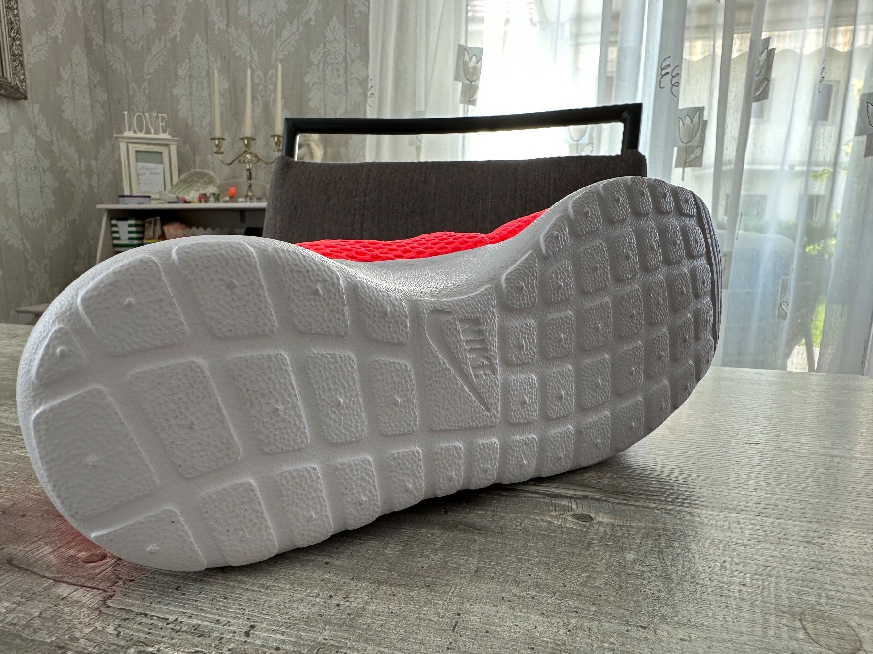 Nike Scarpe da donna: Neue Schuhe von NIKE eher Gr.40 – Nuovo e nell'imballaggio originale da Oberwil-Lieli venduto da Svetlana28 3