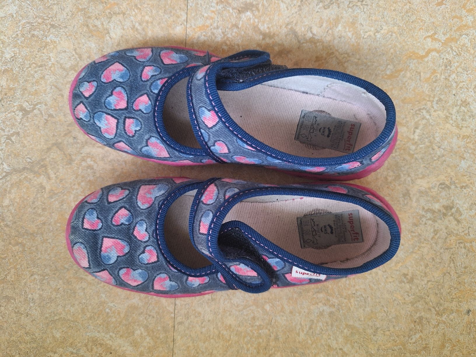 Superfit Scarpe per ragazze: Superfit Hausschuh 28 – Usato da Frutigen venduto da Autoflitzer
