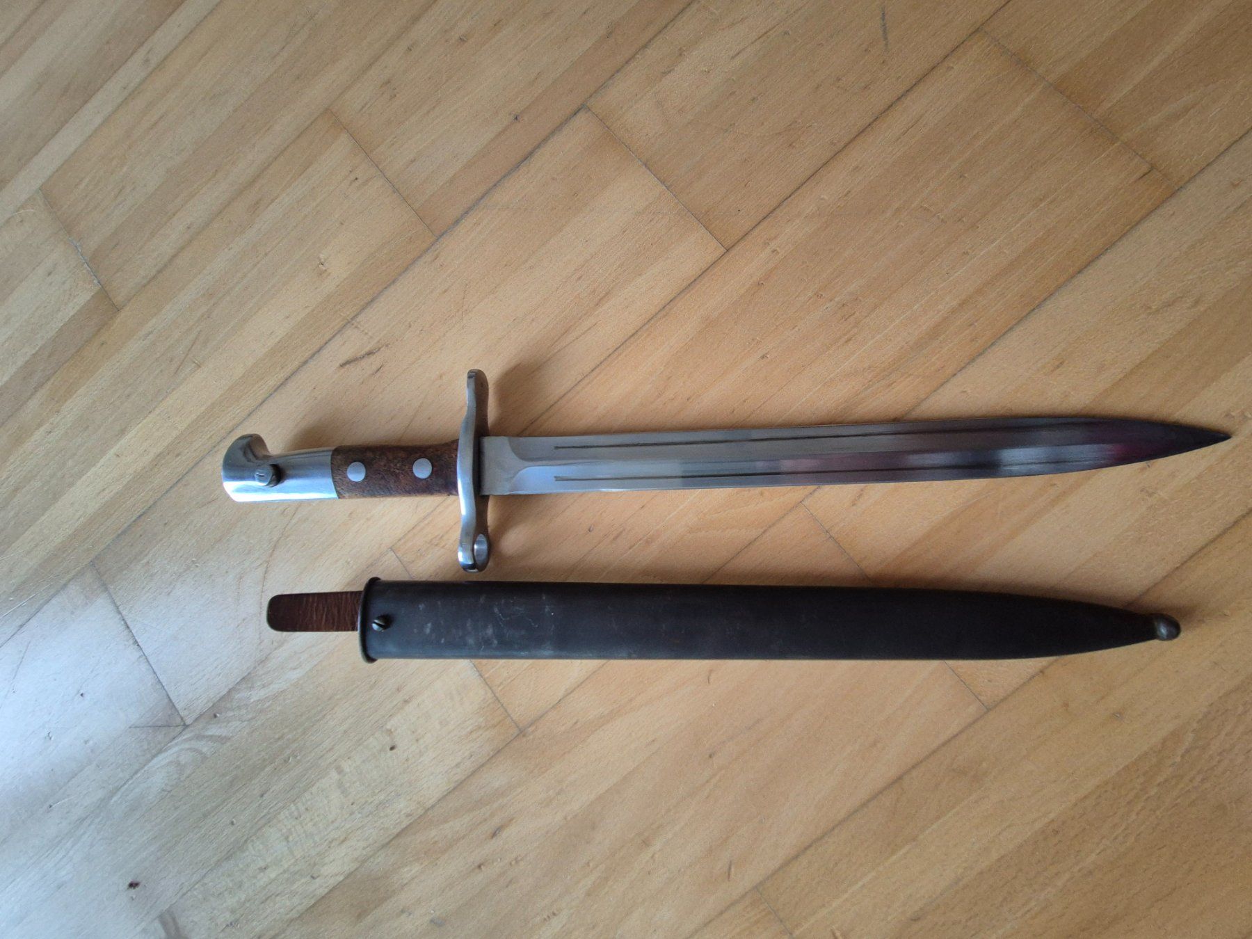 Schweizer Armee Armi bianche: Bajonett zu Karabiner Schweizer Armee – Usato da Oberdiessbach venduto da Finland1977 4