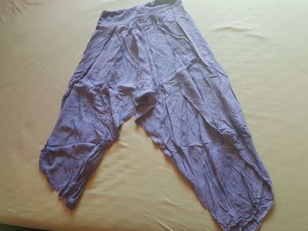 Pantalon 3/4 taille élastique grandeur S marque Yendi