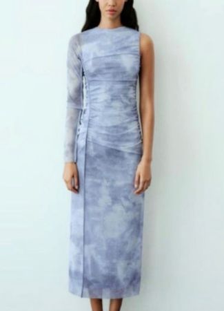 Zara Kleid in Himmelblau, asymmetrisch, Gr S