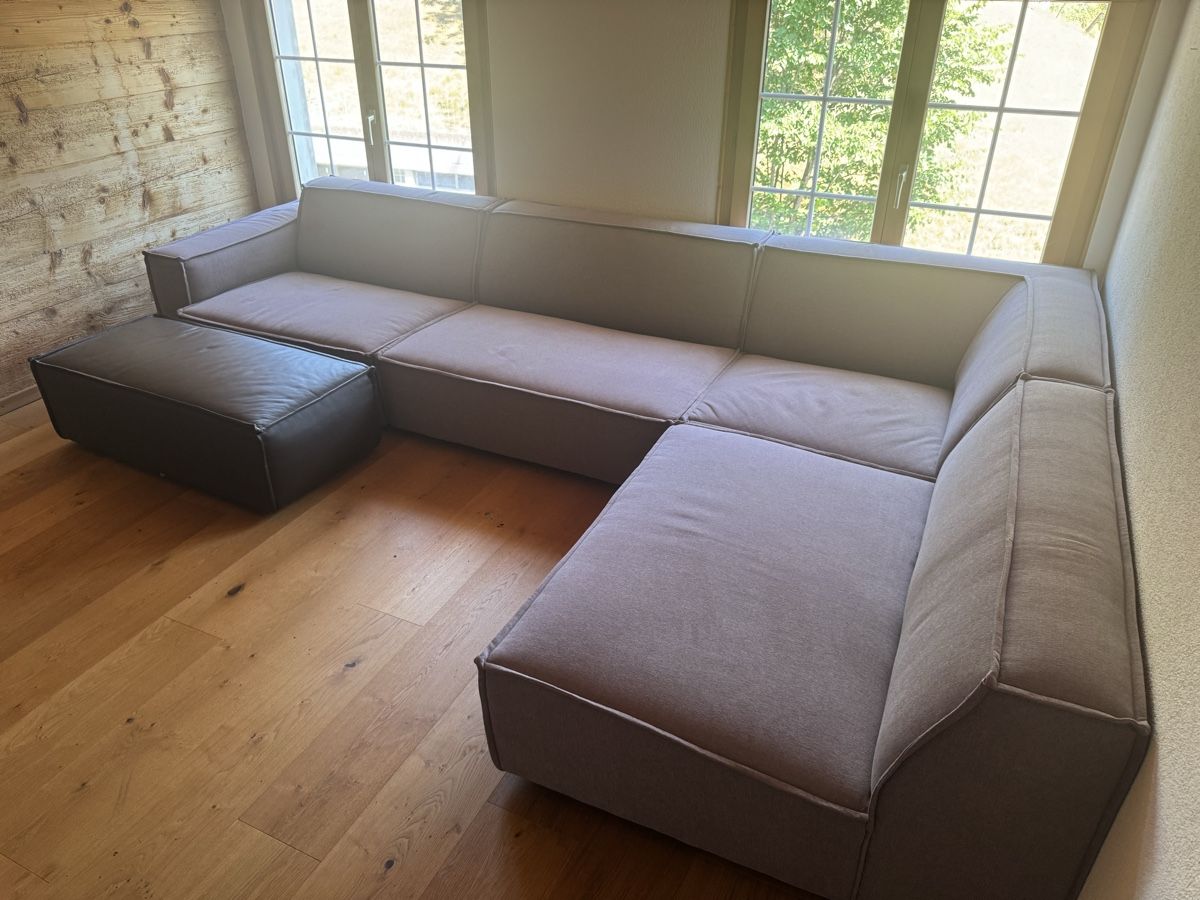 Sofas: Ecksofa Weiler Möbel Upper East Stoff braun  – D'occasion à Zuchwil par Bluejay79 3