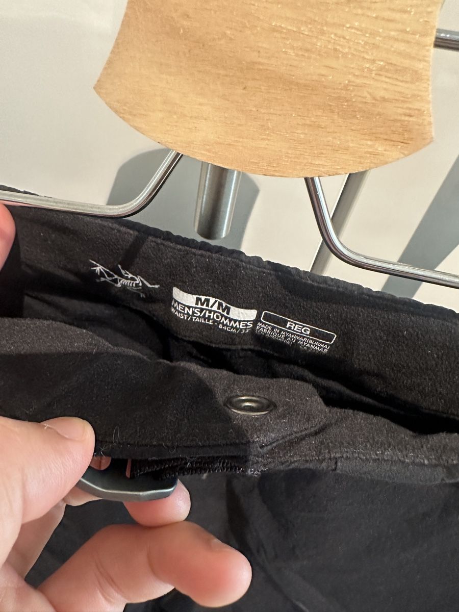 Arcteryx Pantaloni: Arcteryx short (gr.M) – Usato da Frauenfeld venduto da bybong 4