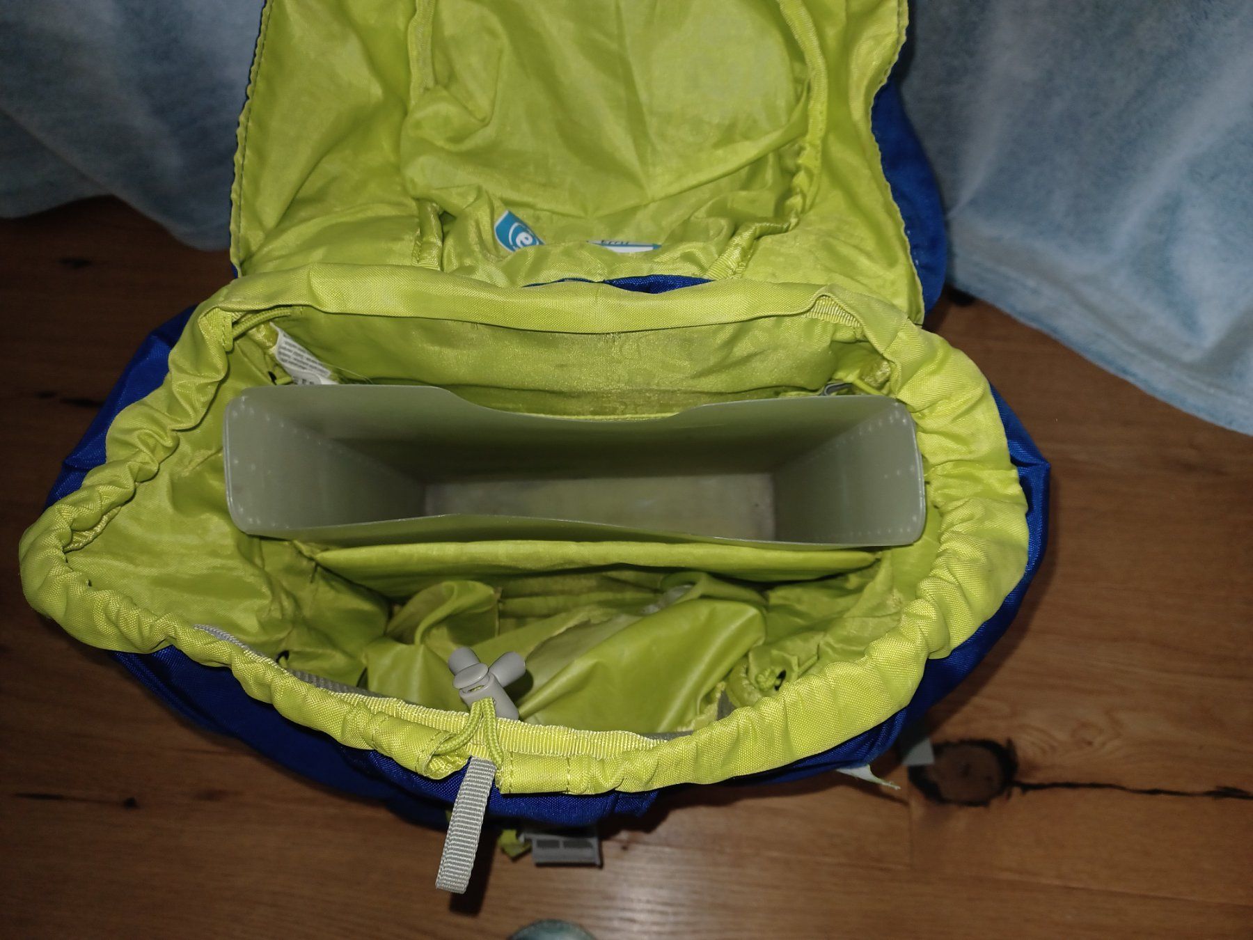 Ergobag Borse & Zaini: Ergobag Schulrucksack mit Kletties, gebraucht – Difettoso da Vordemwald venduto da Toemeli01 4